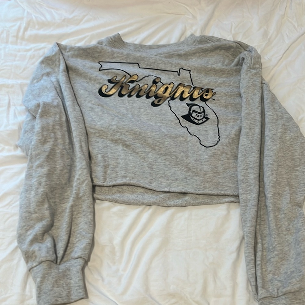 cropped long sleeve knights crew